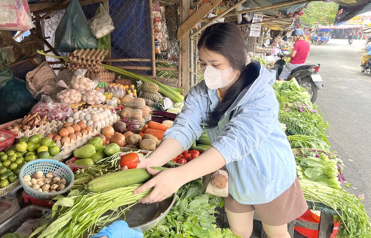 Gắn bó mãi với làng đại học - Ảnh 3.