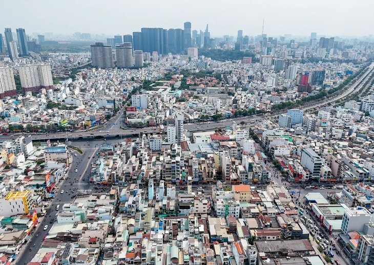 TOD Hàng Xanh đến cầu Bình Triệu, biến khu nhà ở chằng chịt hẻm nhỏ thành khu đô thị hiện đại - Ảnh 1.