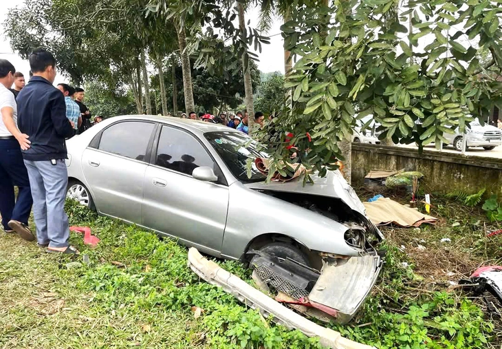 Bắt tạm giam người đàn ông lái xe con gây tai nạn khiến hai bà cháu tử vong - Ảnh 2.