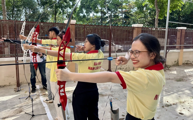 Bay dù lượn xả stress - Ảnh 3.
