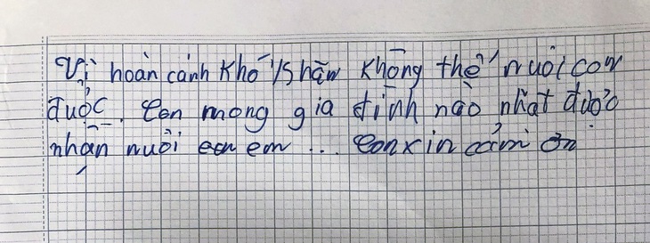 Bé gái bị bỏ rơi ven đường ở Đồng Nai kèm thư 'khó khăn không thể nuôi con' - Ảnh 1.