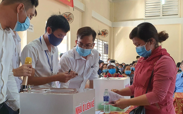 Sai phạm ở sân bay Long Thành: Bắt giám đốc, phó giám đốc Trung tâm quỹ đất và nhiều lãnh đạo xã - Ảnh 2.