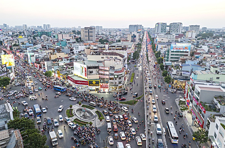 Giải pháp nào cho TOD từ Hàng Xanh đến cầu Bình Triệu? - Ảnh 2.