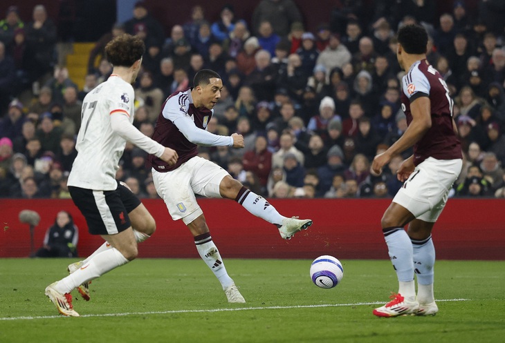 Nunez lại sút không vào gôn trống, Liverpool mất điểm trước Aston Villa - Ảnh 2.