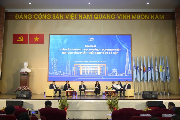 Ông Phạm Phú Ngọc Trai: Sinh viên Việt Nam đầu vào tốt nhưng đầu ra nhiều hạn chế - Ảnh 2.