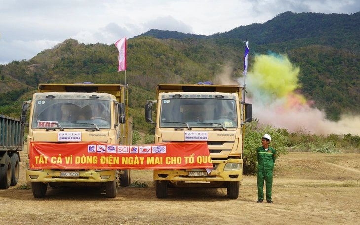 Nhiều trưởng công an cấp huyện ở Ninh Thuận về làm lãnh đạo đơn vị ở công an tỉnh - Ảnh 3.