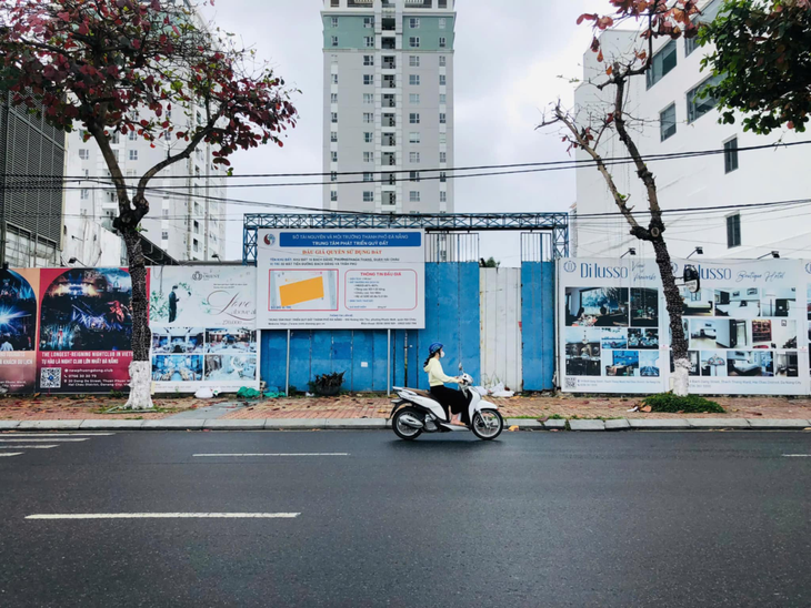 Đấu giá khu đất vàng 2 mặt tiền trung tâm Đà Nẵng liên quan vụ án Vũ 'nhôm' - Ảnh 1.