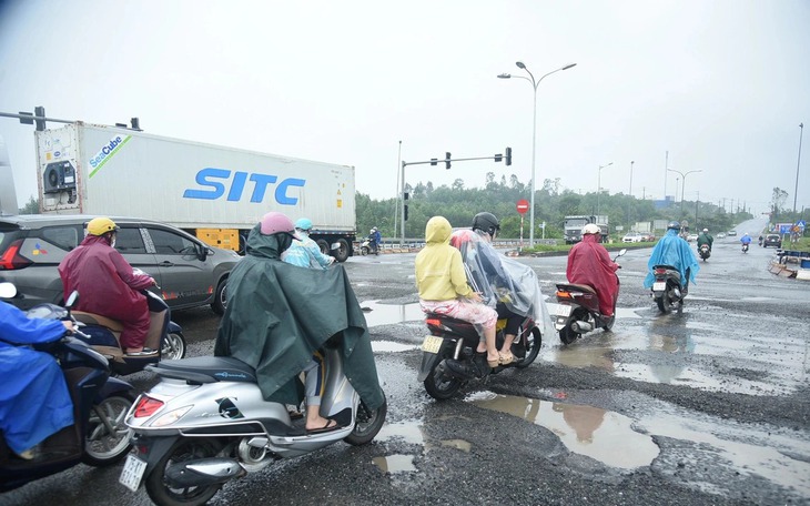 Mở rộng hơn 7km mãi không xong, Đà Nẵng yêu cầu hoàn thành trong tháng 6-2026 - Ảnh 3.