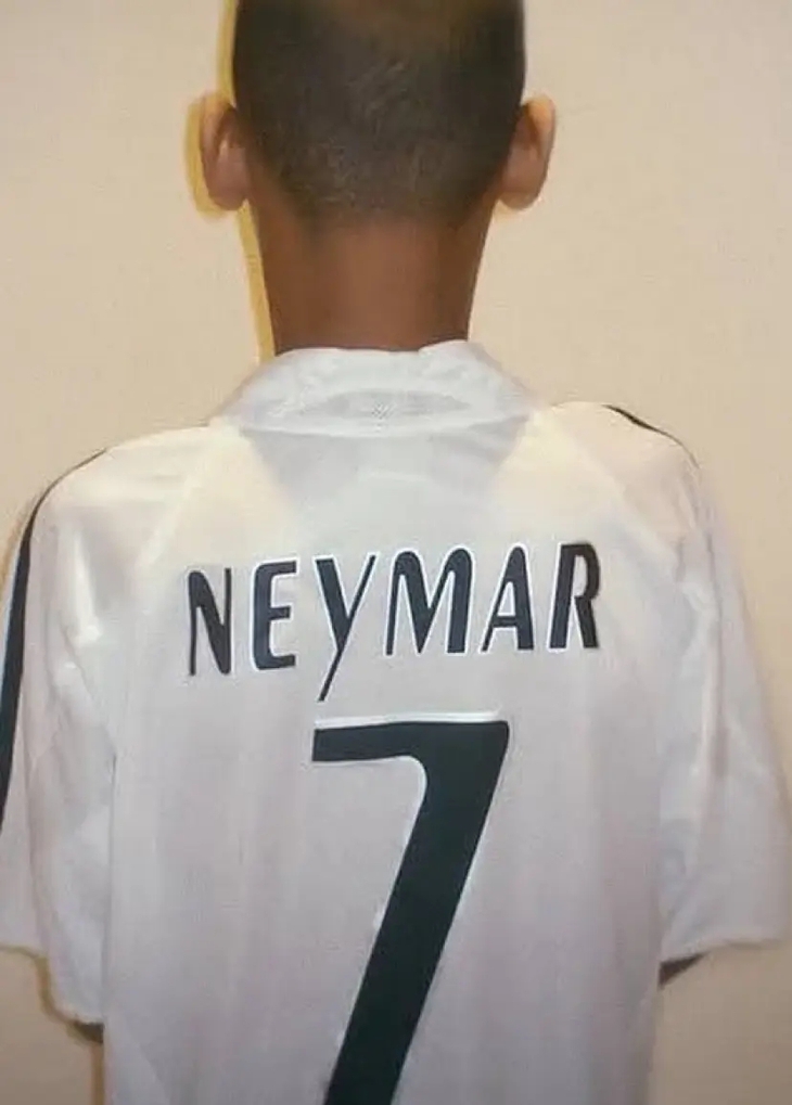 Thương vụ Neymar đến Real Madrid đổ bể vì... căn nhà 1,6 tỷ đồng - Ảnh 2.