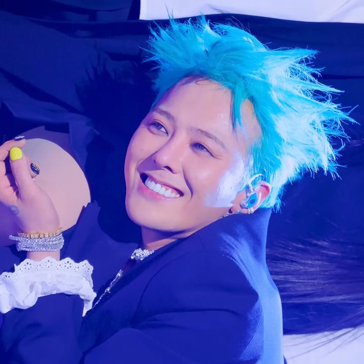 Biểu cảm hài hước của G-Dragon lại gây sốt - Ảnh 1.