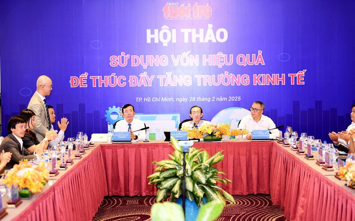 Lo ngại xuất khẩu chậm lại, chuyên gia đề xuất tìm động lực tăng trưởng mới - Ảnh 1.