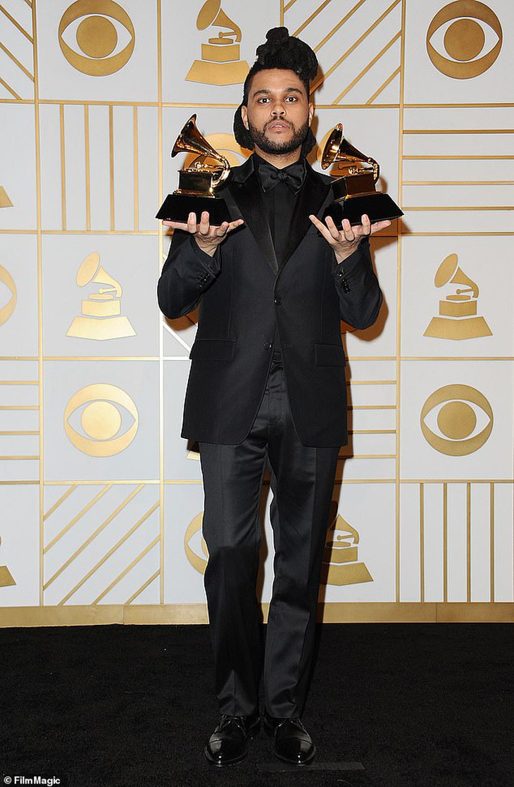 The Weeknd bất ngờ xuất hiện tại Grammy sau tuyên bố tẩy chay - Ảnh 1.