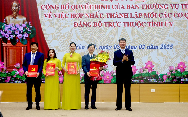 Trưởng ban Nội chính và ban Dân vận Tỉnh uỷ Yên Bái xin nghỉ hưu trước tuổi - Ảnh 1.