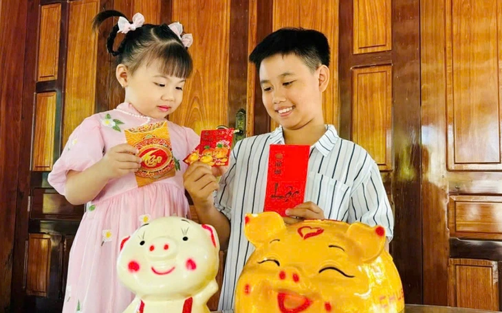 Trẻ chê tiền lì xì ít: Lỗi ở con hay ở người lớn? - Ảnh 3.