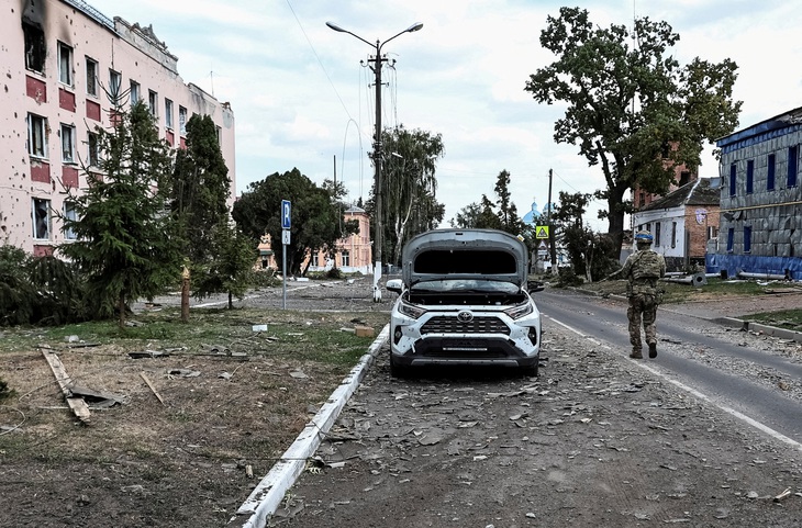 Nga tuyên bố chặn phản công ở Kursk, Ukraine sẵn sàng mở hành lang nhân đạo - Ảnh 1.