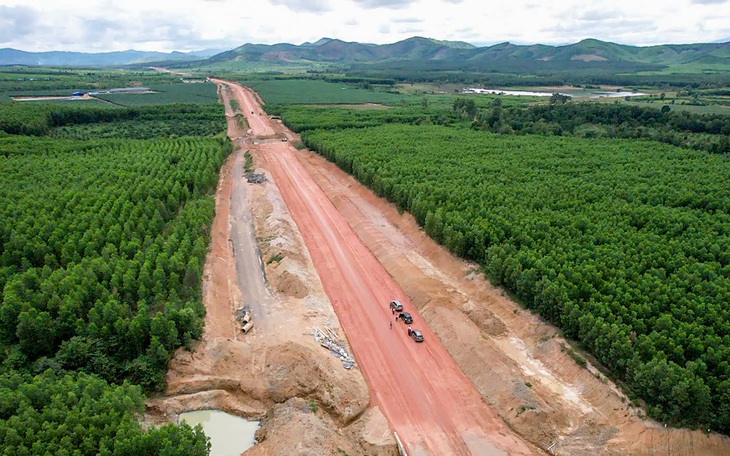 Bình Phước đề xuất chỉ định nhà đầu tư làm nhanh cao tốc nối Tây nguyên - Ảnh 3.