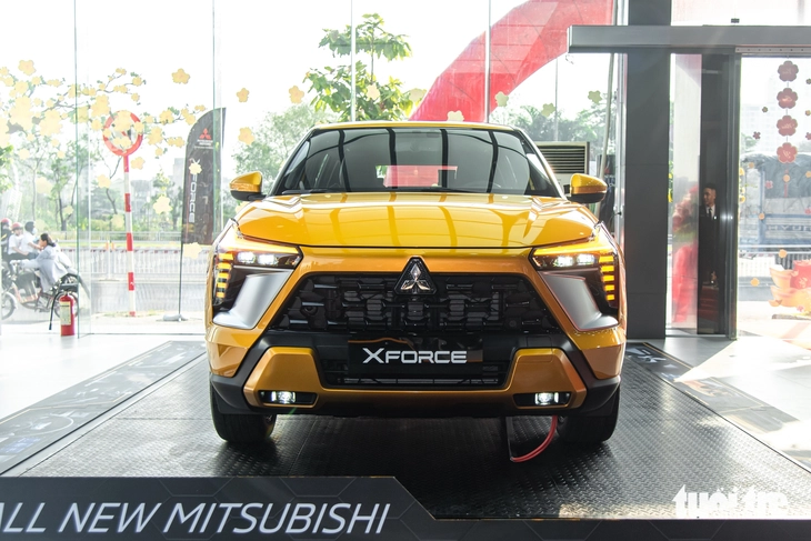 Mitsubishi Xforce giảm 70 triệu tại đại lý: Giá bản giữa tiệm cận Kia Sonet nhưng người mua phải đánh đổi một thứ- Ảnh 5.