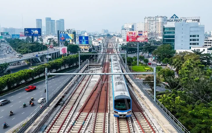 Thêm quyền cho chủ tịch UBND TP.HCM điều hành các dự án metro - Ảnh 2.