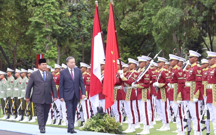 Tổng thống Indonesia đích thân tiễn Tổng Bí thư Tô Lâm lên đường sang Singapore - Ảnh 5.