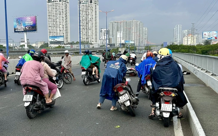 Thời tiết hôm nay 12-3: Nam Bộ ngày nắng nóng, chiều tối mưa dông - Ảnh 2.