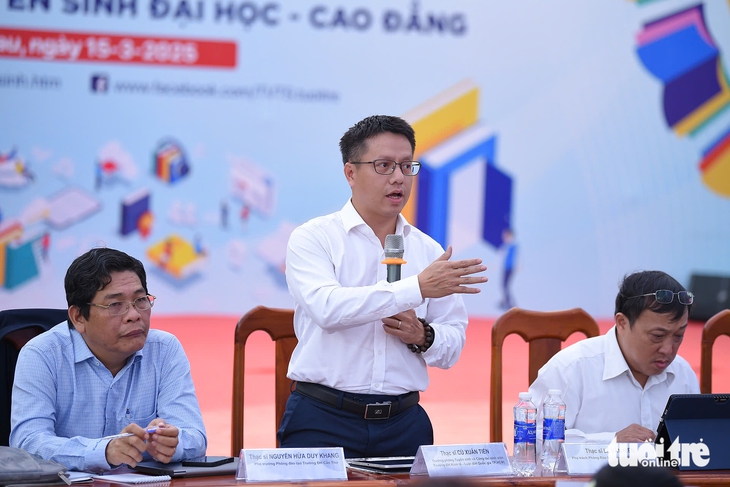 Học sinh Cà Mau hỏi 'học gì để phát triển vuông tôm, ao cá?' - Ảnh 3.