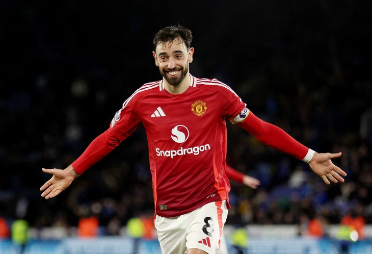 Tin tức thể thao sáng 17-3: Bruno Fernandes tỏa sáng giúp Man United thắng dễ - Ảnh 1.