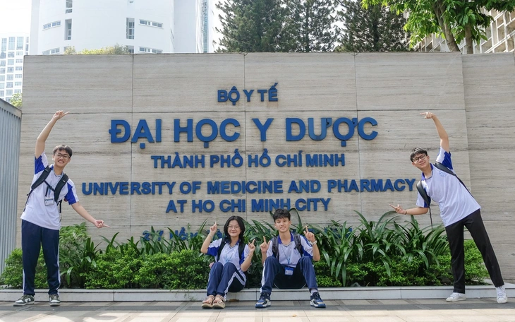 Đại học nghìn tỉ chi bao nhiêu cấp học bổng cho sinh viên? - Ảnh 2.