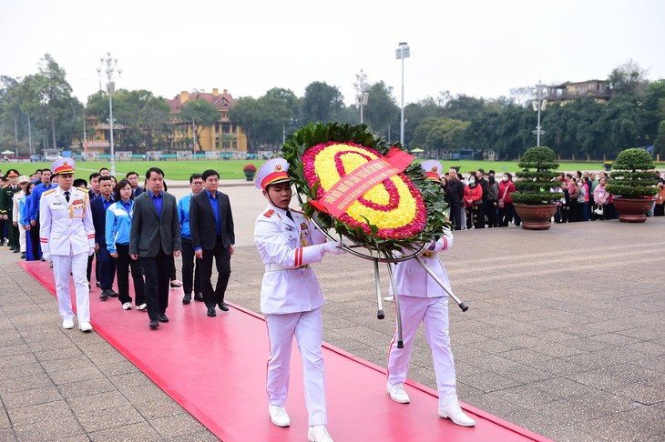 100 cán bộ Đoàn nhận giải thưởng Lý Tự Trọng báo công dâng Bác - Ảnh 4.