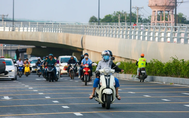 Tân Sơn Nhất thí điểm chuyến bay đi, đến nhà ga mới - Ảnh 2.