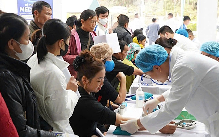 Bổ sung chính sách chăm sóc người cao tuổi: Khám định kỳ miễn phí từ 2026, phát triển bệnh viện lão khoa - Ảnh 3.