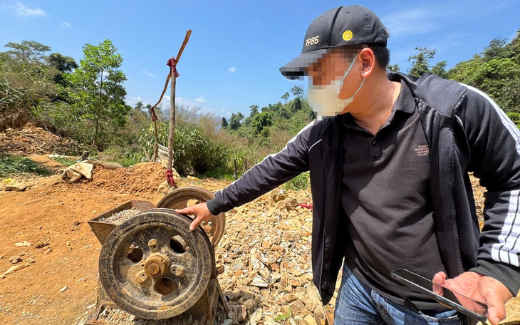 Huyện Phước Sơn báo cáo gì về nạn khai thác vàng trái phép Tuổi Trẻ phản ánh? - Ảnh 4.