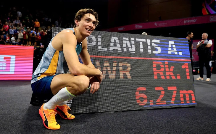Duplantis lần thứ 15 phá kỷ lục nhảy sào thế giới - Ảnh 2.