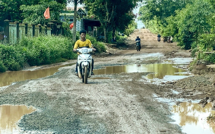 Bộ Xây dựng thúc Đắk Lắk bàn giao dứt điểm mặt bằng cho dự án đội vốn, chậm tiến độ - Ảnh 2.