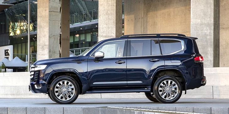 'Thế giới ngầm' bán xe sang Toyota - Kỳ 1: Muốn có xe, phải lót tay 800 triệu đồng - Ảnh 3. 'Thế giới ngầm' bán xe sang Toyota: Muốn có xe, phải lót tay 800 triệu đồng - Ảnh 4.