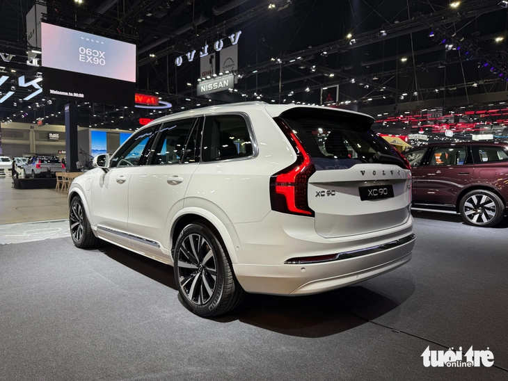 Volvo XC90 2025 sắp về Việt Nam có gì: Máy hybrid 455 mã lực, chạy không cần xăng 70km - Ảnh 12.