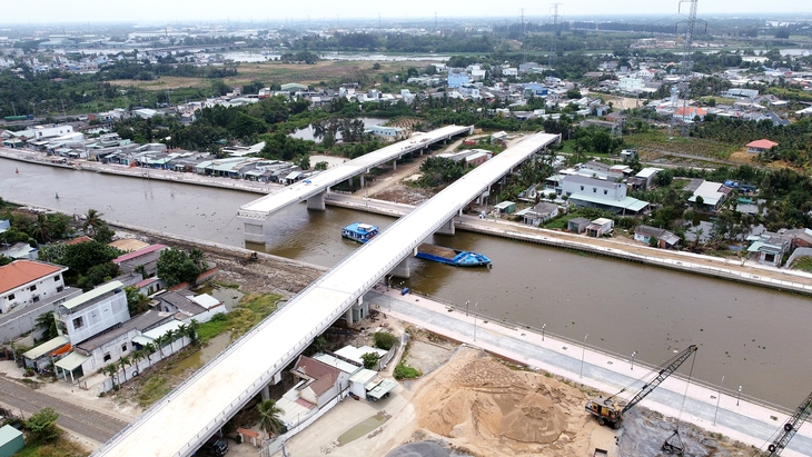 Long An thông qua chủ trương cân đối 10.000 tỉ đồng để làm vành đai 4 TP.HCM qua địa bàn - Ảnh 1.