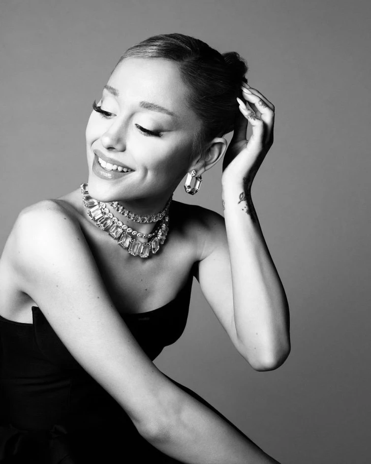 Ariana Grande mở kỷ nguyên Petal: Gai góc hơn, tốt hơn, ít làm hài lòng thế giới hơn - Ảnh 6.