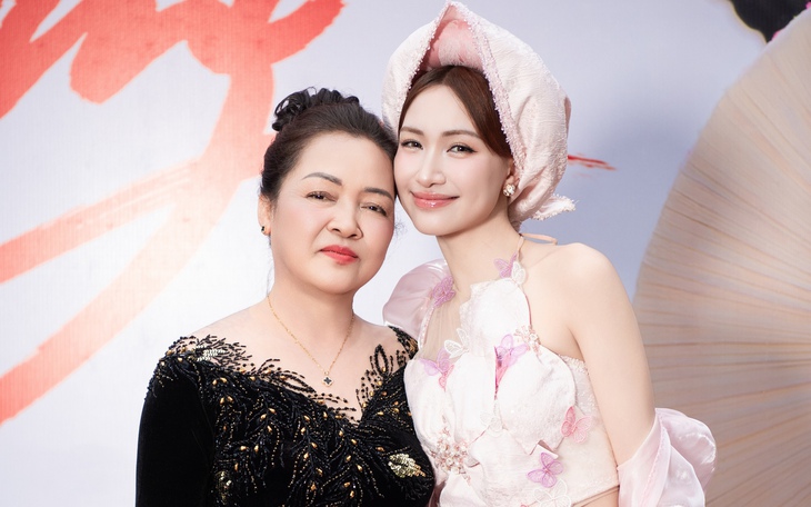 Thùy Tiên, Xuân Hạnh, Đoàn Thiên Ân, á hậu Thái Lan bắt trend Bắc Bling của Hòa Minzy - Ảnh 8.