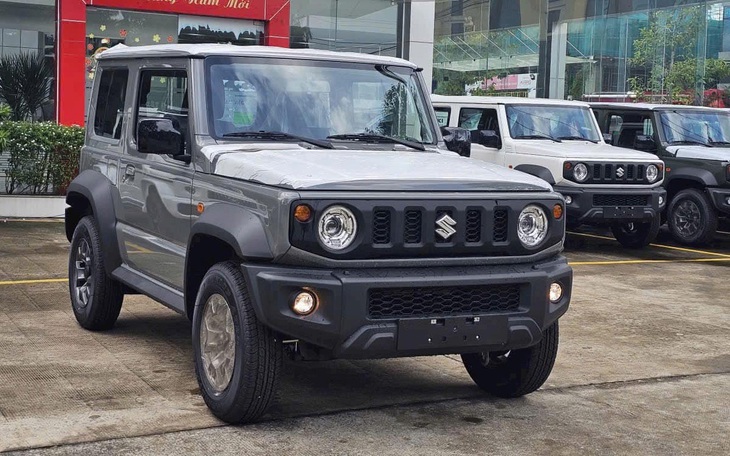 Tin tức giá xe: Suzuki Jimny giảm tới gần 100 triệu， giá thực tế ngang Mitsubishi Xforce bản 'full' - Ảnh 1.