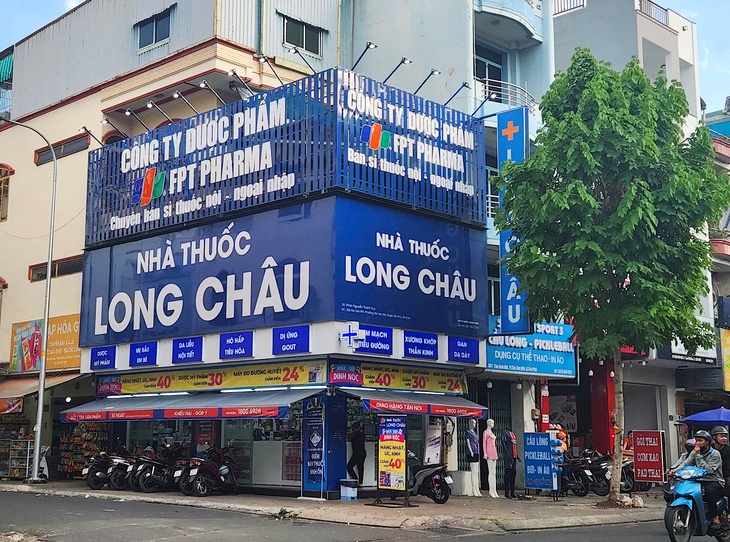 Doanh thu chuỗi bán lẻ dược phẩm Long Châu tăng 21 lần sau 4 năm - Ảnh 1.