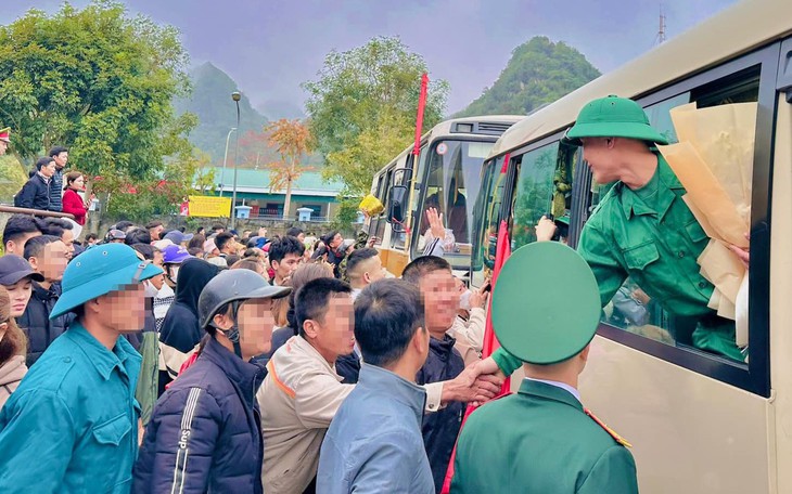 Xử phạt bốn thanh niên 18 triệu đồng vì vi phạm sơ tuyển nghĩa vụ quân sự - Ảnh 2.