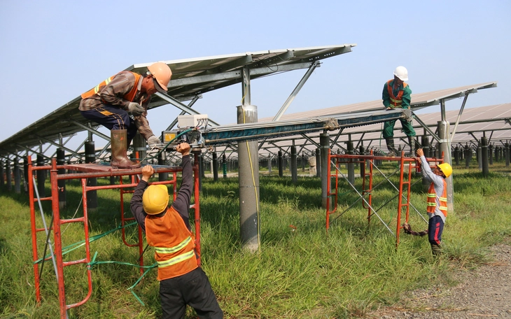 EVN đề xuất khung giá phát điện, nhà đầu tư điện tái tạo lo ngại rủi ro - Ảnh 2.