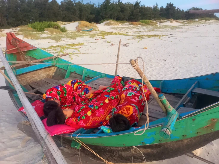 Bình minh trên làng chài Thượng Luật - Ảnh 5.