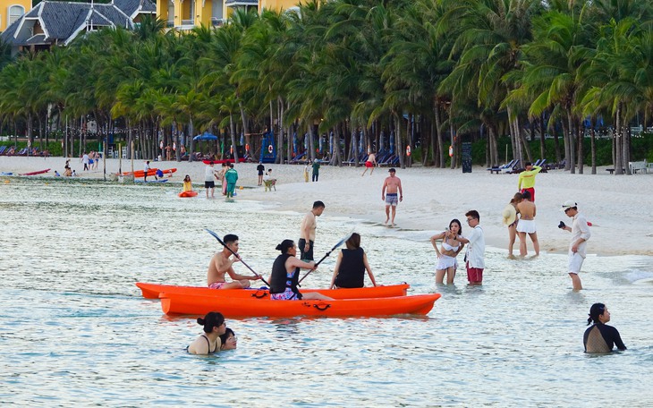 Đường Suối Cái - Rạch Vẹm đưa vào sử dụng là cú hích để du khách đến vương quốc sao biển ở Phú Quốc - Ảnh 4.