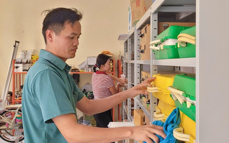Nhân viên phòng thí nghiệm mỏi mòn chờ truy lĩnh phụ cấp độc hại - Ảnh 2.