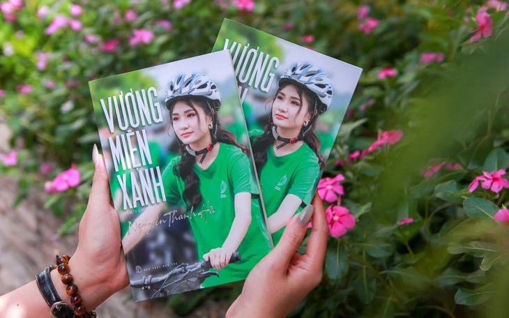 Cậu bé rủ bà nội quay TikTok ‘gửi 10 năm sau’ khiến cộng đồng mạng rưng rưng - Ảnh 4.