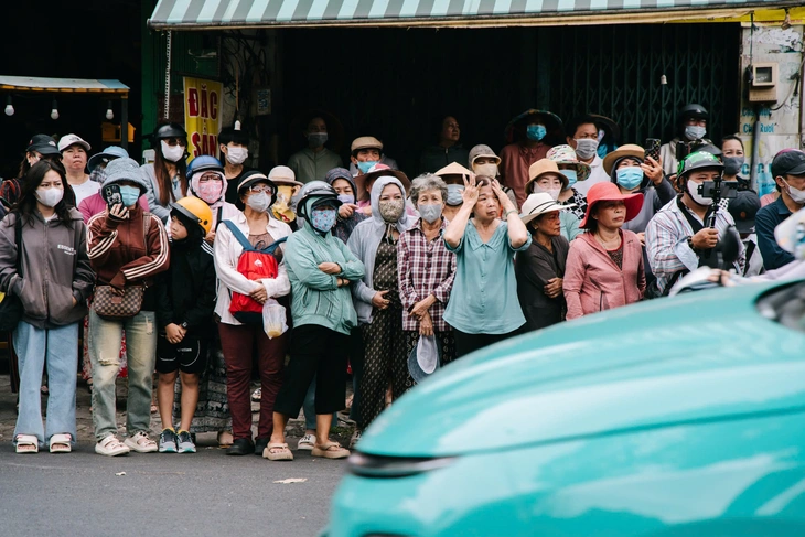 Cả ngàn khán giả vẫy tay tiễn đưa Quý Bình: Tạm biệt anh! - Ảnh 7.