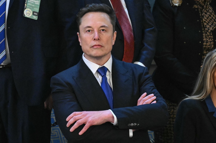 Tỉ phú Elon Musk ủng hộ “Mỹ rời khỏi NATO ngay lập tức”. - Ảnh 1.