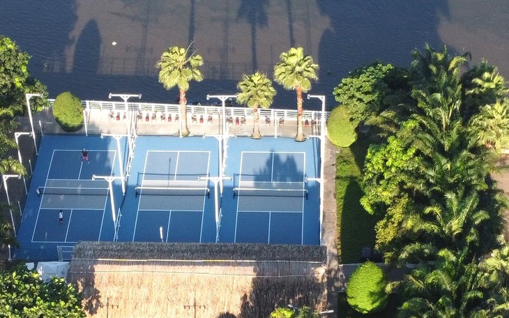 Tháng 12-2025 phường Bình Trưng cho xây tạm sân thể thao, pickleball, bóng đá - Ảnh 4.