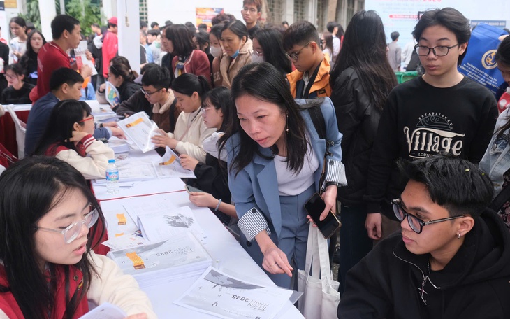 Trường đại học Ngoại thương công bố phương thức tuyển sinh - Ảnh 2.